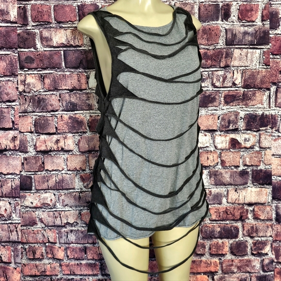 Sold - Picture 3 of 11